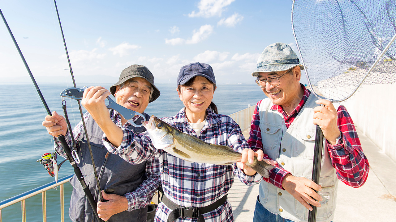 海に伸びる釣り桟橋